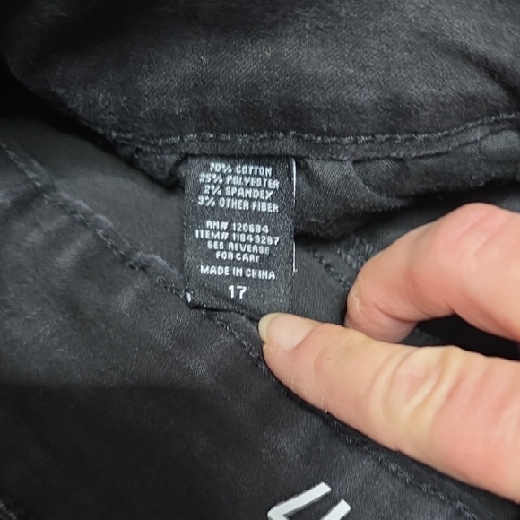 Hot Topic Hi-Rise Super Skinny Women's Black Jeans - Picture 3 of 6